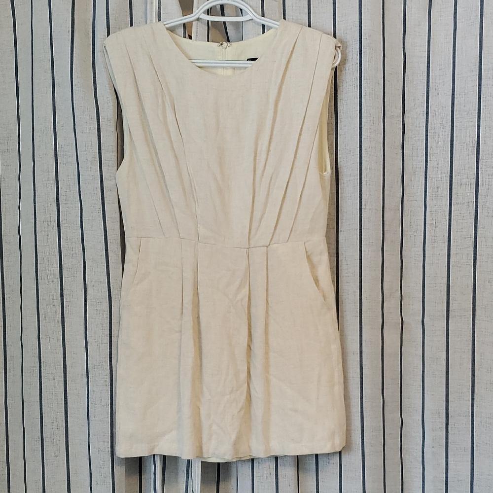 Elegant Cream Sleeveless Dress